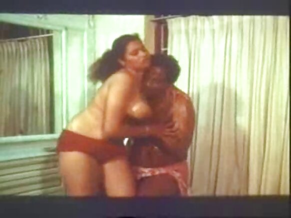सेक्सी और गर्म विशाल स्तन चाची तेल मालिश सेक्सी स्तन सेक्सी वीडियो अंग्रेजी मूवी में