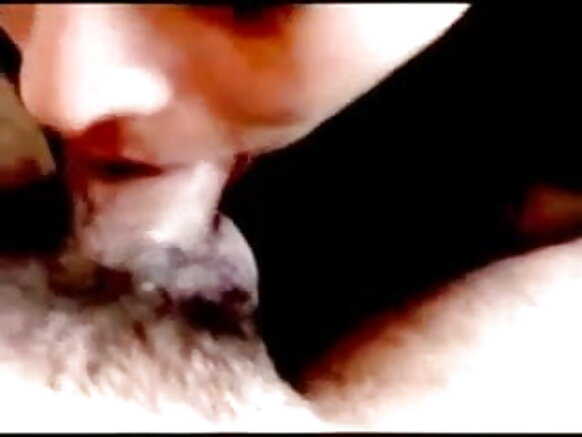 हॉट देसी सेक्सी ब्लू कपल इन हिंदी सेक्सी देसी चुदाई बहुत बढ़िया पोजीशन में