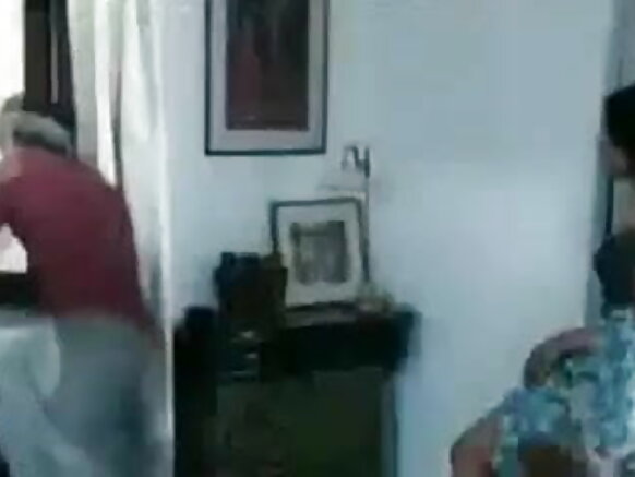 समेरा रेड्डी साड़ी चुदाई अंग्रेजी सेक्सी वीडियो चुदाई नीली इमेज - कपड़े पहने