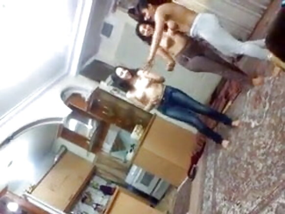 अंग्रेजी लड़कियाँ सेक्सी मूवी सेक्सी मूवी सेक्सी बस्टी