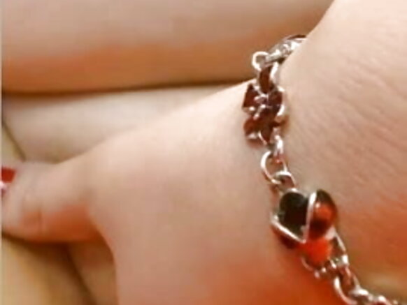 सेक्सी और खूबसूरत लड़की करीना कपूर सेक्सी सेक्सी मूवी दिखाती है खूबसूरत चूत