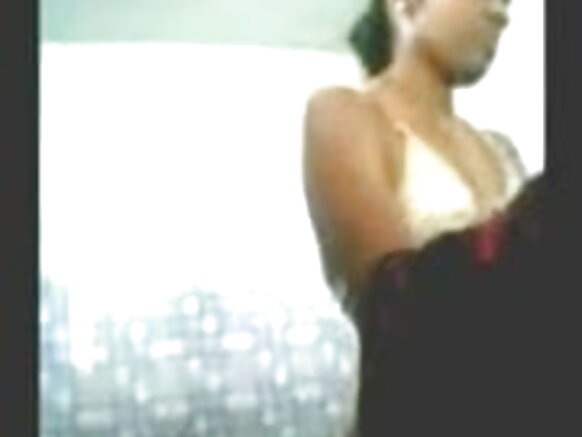 भारतीय किशोर स्नान और कपड़े बदलते हुए - सेक्सी मूवी वीडियो हिडन सेक्सी मूवी कैमरा