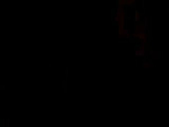 हॉट इंडिया इंडिया बीएफ लड़की अपनी मम्मी से बात कर रही है जबकि बीएफ सेक्सी मूवी द्वारा चुदाई करती है