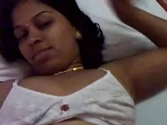 दक्षिणी भारत में केरल आंटी नग्न शो केरल आंटी