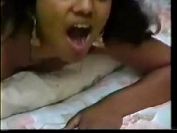 प्यारी लडकिया देसी देसी रानी मुखर्जी का सेक्सी मूवी लड़की