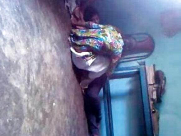 देसी पक्की जोड़ा छुपे कक्ष में चुदाई