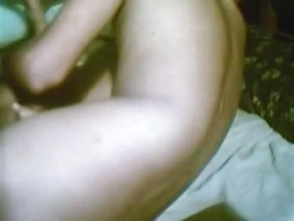 गरम भारतीय लड़की हस्तमैथुन और प्यार सेक्सी हस्तमैथुन प्रेमी के साथ गरम हस्तमैथुन कमबख्त