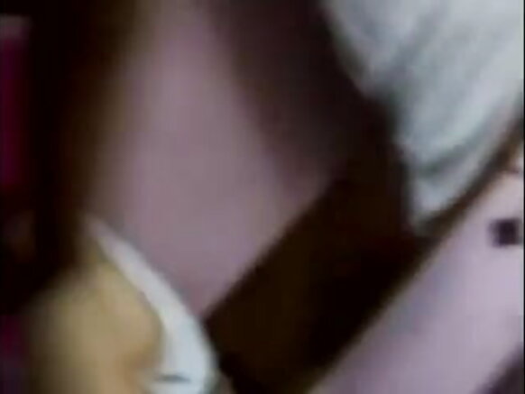 मैं देशी हूँ पहली बार सेक्सी सेक्सी लड़की पहली बार एक शर्मीली लड़की के साथ सेक्स कर रही है