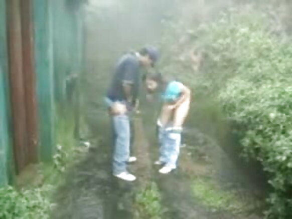 ब्रिटिश भारतीय जोड़ा बारिश में चुदाई hindi movie video ला कोलिना के स्टेशन पर ब्रिटिश जोड़ा का हमला