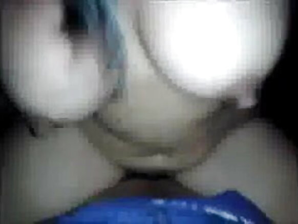 लड़की अपने प्रेमी के साथ सेक्स कर रही है हिंदी सेक्सी मूवी