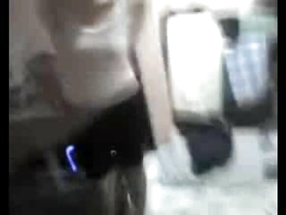 भारतीय यूनिवर्सिटी लड़कियाँ अपने यूनिवर्सिटी बॉयफ्रेंड के लिए कपड़े उतारते सेक्सी मूवी फुल वीडियो अपने बॉयफ्रेंड का