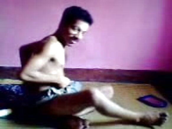 sexy india film in hindi sexy film in hindi sexy film लड़की के बड़े स्तन उजागर, मुखमैथुन पर्दाफास पड़ोसी द्वारा