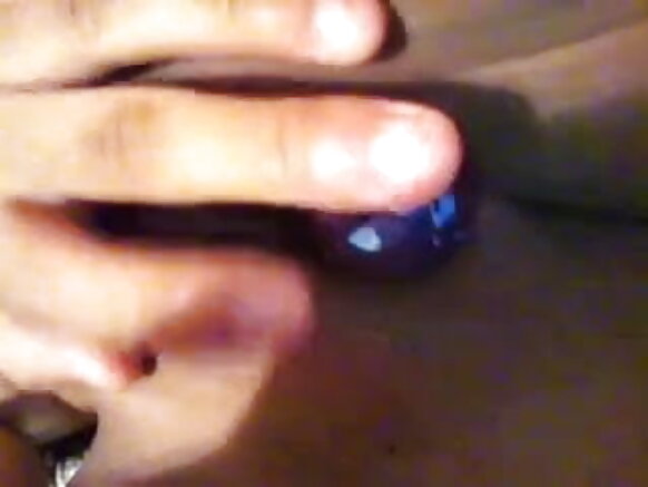 खूबसूरत भारतीय भारतीय लड़की अपने शरीर को दिखाती है सेक्सी HD