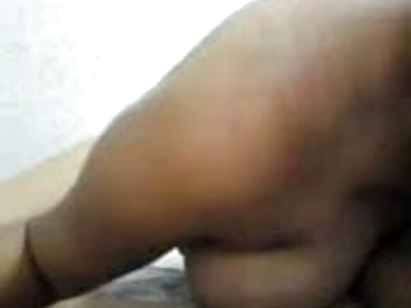 तमिल सेक्सी मूवी सलमान खान चिका अपने अपलोड किए गए साथी को एक मुखमैथुन दे रही है