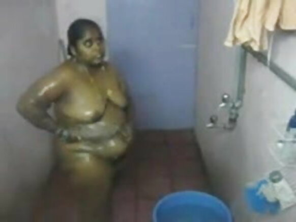 साउथ इंडियन इंडियन देसी आंटी स्नान हिंदी ओपन सेक्स फिल्म