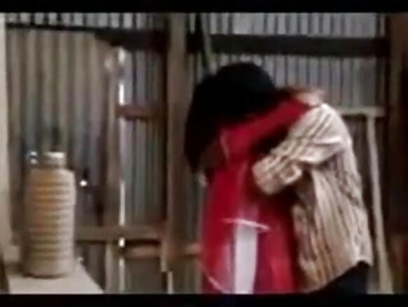 22 प्रेमी चुंबन सेक्सी मूवी बू प्रेस प्रेमी