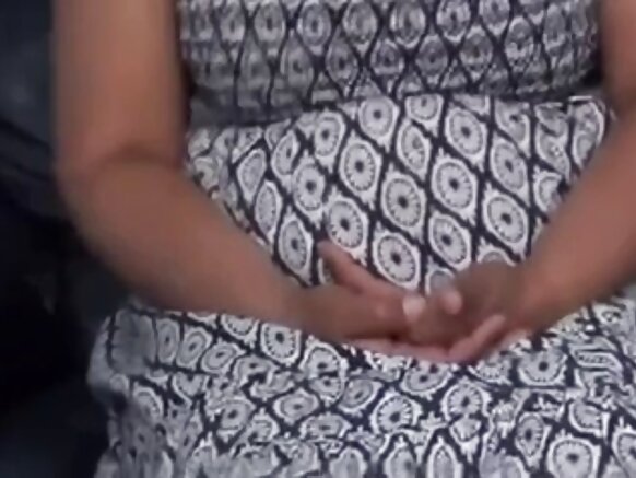 डार्क इंडियन गोरदिता सेक्सी सेक्सी एचडी बीवी का खाल अपने प्रेमी के लिए खेल रही है