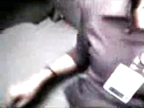 एक सेक्सी मूवी वीडियो में सहकर्मी के साथ कार में बैंक मैनेजर कमबख्त