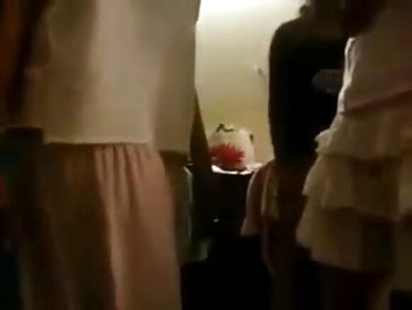 यूनिवर्सिटी के लड़कियन का क्सक्सक्स सेक्सी लड़की का शो शो हिंदी में