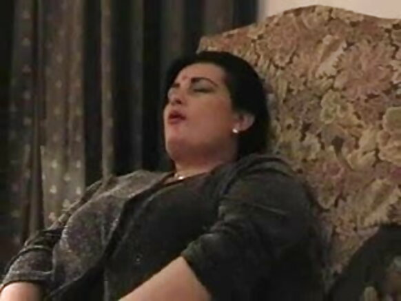 भारत - Bbw domme भेजो अपनी मूवी सेक्सी चूत हिन्दी में BBw चूत चाट