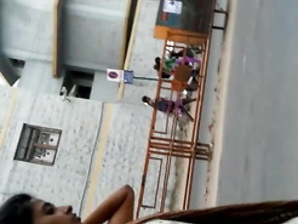 सेक्सी स्लिवर और बस्टी सलवार लड़की में वीडियो हिंदी