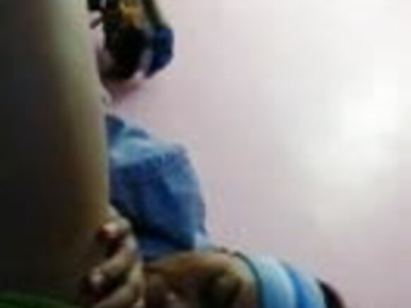 यूनिवर्सिटी लड़की टीम में शामिल होकर लंड चूसना सेक्सी मूवी hd