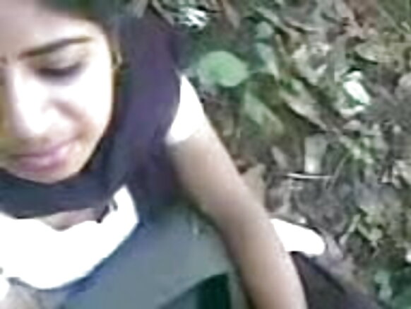 एस.इंडियन मल्लू यूनिवर्सिटी लड़की मुखमैथुन के बाद अपने प्रेमी का जानवर सेक्सी सह निगलती है