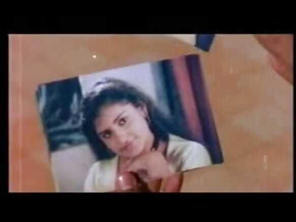 एस.भारतीय ग्रेड बी डिग्री मल्लू अभिनेत्री अमुथा मालिश स्तन मस्त सेक्सी खान