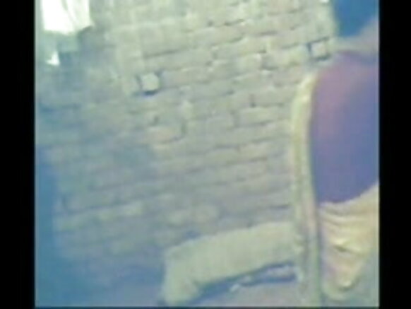 बांग्लादेश अंग्रेजी आंटी सेक्सी मूवी पड़ोसी आंटी के साथ