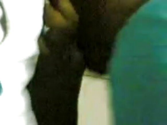 कॉलगर्ल इंडिया आंटी के बूब्स दिखाए जात हैं, अपने मुवक्किल से सजे सेक्सी hd आंटी खान वीडियो