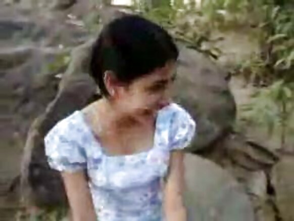 श्रीलंकाई लड़की हाई डेफिनिशन मा एक सेक्सी पाकिस्तानी मूवी के साथ मस्ती करत है।