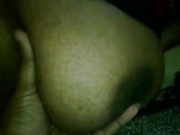 मल्लू आंटी जबरदस्त स्तन सेक्सी सेक्सी मूवी इन हिंदी आंटी