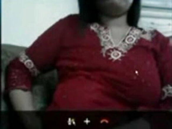 साथियो मेरी सेक्सी मूवी प्रियंका चोपड़ा का आफिस में आपके विशाल स्तन के साथ खेलते हुए आनंद लें