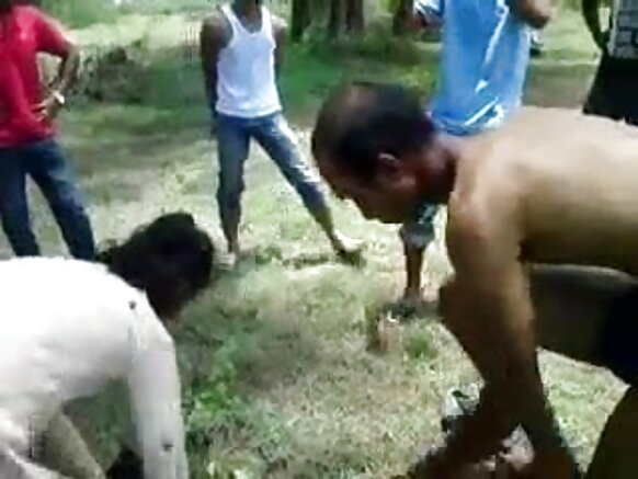 अंग्रेजी में सेक्सी किशोर लड़की के साथ ठरकी किशोर चाचा