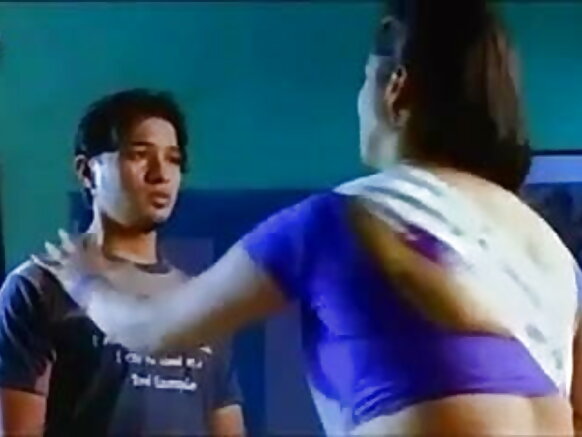 हॉट आंटी सेक्सी मूवी जबरदस्त वीडियो शो बूब्स