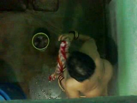 पड़ोसी चाची स्नान सेक्सी मूवी 2 भेजें