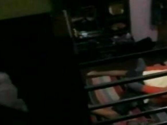 इंडिया बीएफ विडियो फिल्म सेक्सी हिंदी अपनी गर्लफ्रेंड को घर बैठे एक छिपे कैमरे से कैद कर लिया