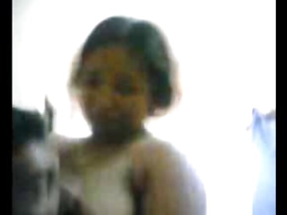 सेक्सी चाची दिखाती है विशाल स्तन सेक्सी वीडियो इमेज केरल एंटी स्तन