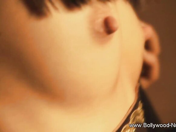 हॉट सेक्सी श्यामला स्तन ब्लीथ सेक्सी फोटो XXX डांस