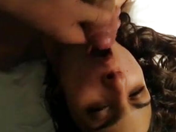 भारतीय लंड चूसने के लिए प्यार करत है और एक सेक्सी मूवी कि नंगा लंड के साथ चलना जरूरी है